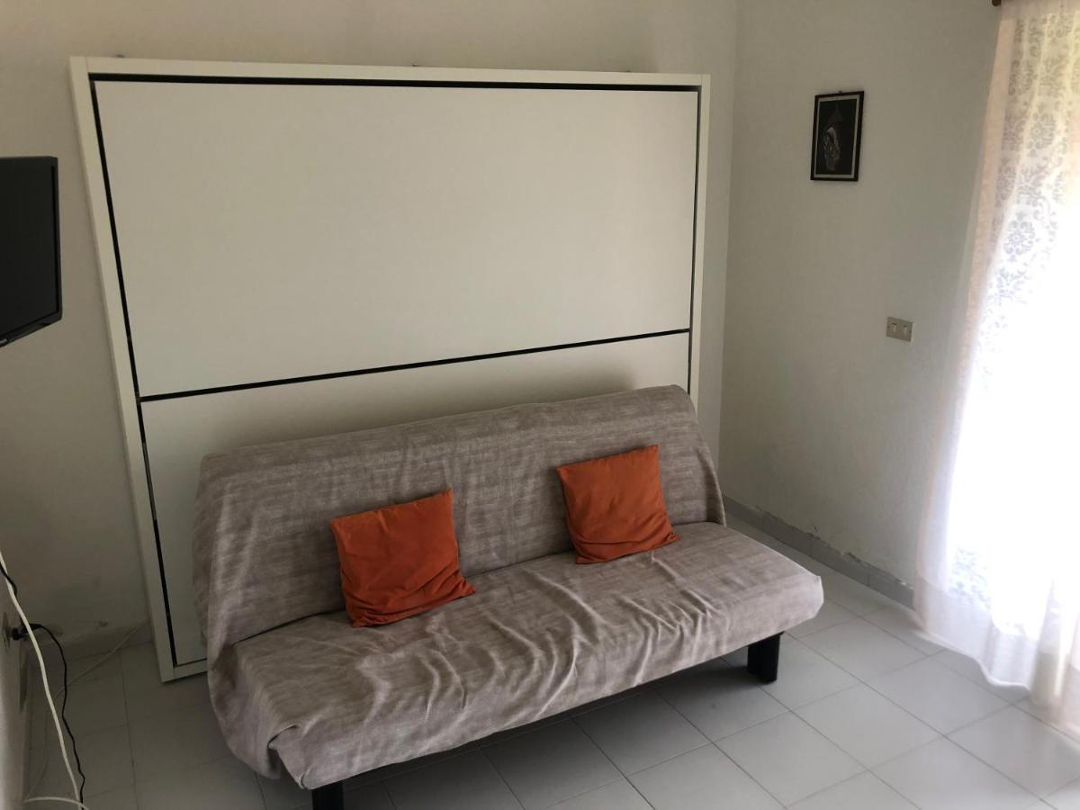 Appartamento In Villaggio, A 150Mt Dal Mare San Teodoro  Dış mekan fotoğraf