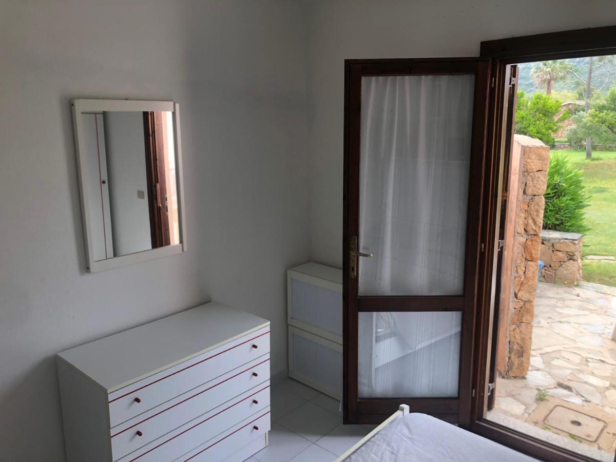 Appartamento In Villaggio, A 150Mt Dal Mare San Teodoro  Dış mekan fotoğraf