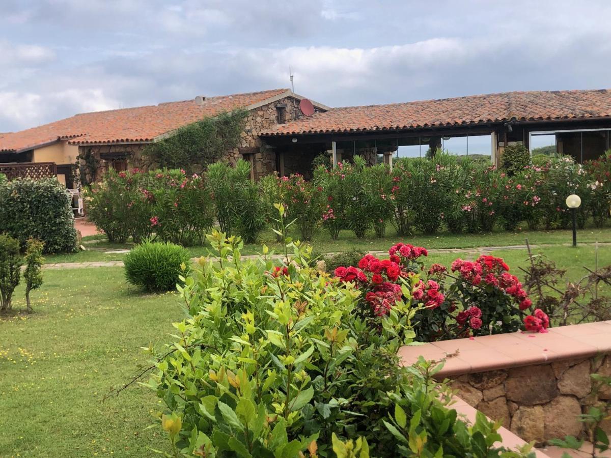 Appartamento In Villaggio, A 150Mt Dal Mare San Teodoro  Dış mekan fotoğraf