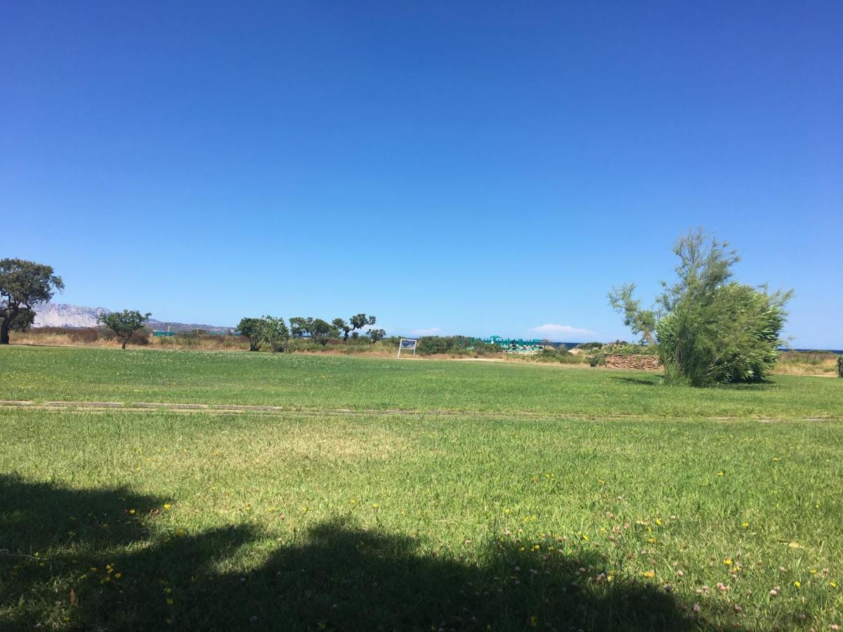 Appartamento In Villaggio, A 150Mt Dal Mare San Teodoro  Dış mekan fotoğraf